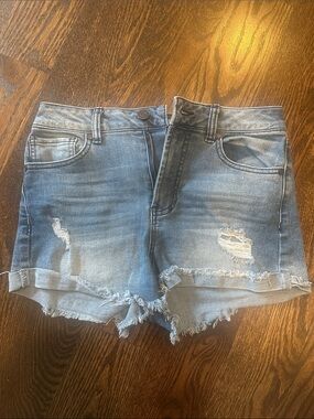 refuge Distressed Light/Medium Blue Denim Shorts size 2